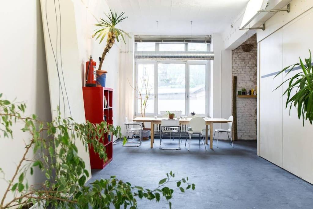 200qm Loft For Friends And Family - On The Spree! Appartamento Berlino