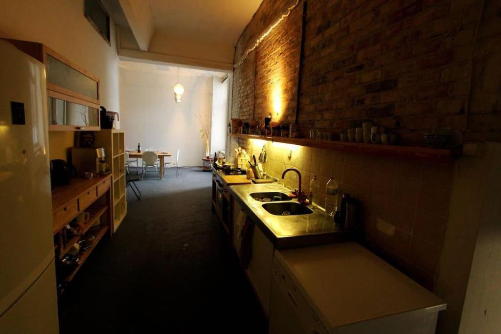 200qm Loft For Friends And Family - On The Spree! Appartamento *