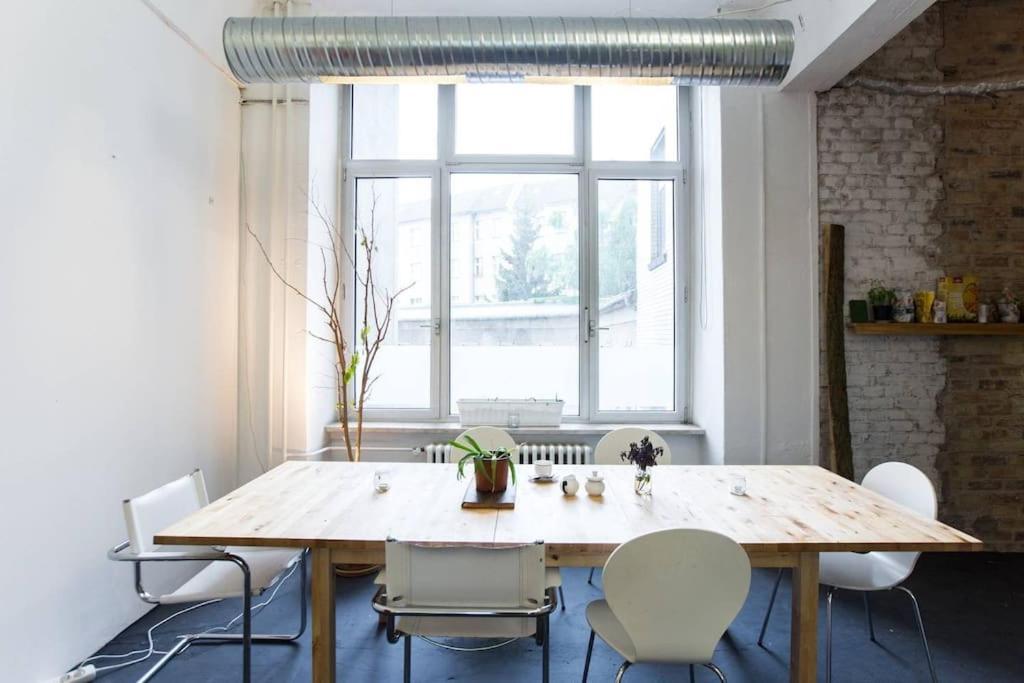 200qm Loft For Friends And Family - On The Spree! Appartamento *