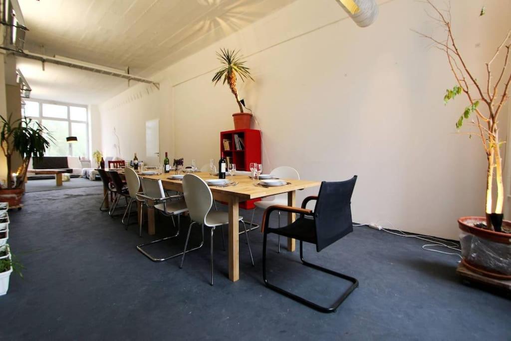 200qm Loft For Friends And Family - On The Spree! Appartamento *